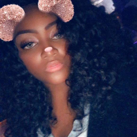 Meet your Posher, Hazel - Picture 1 of 1